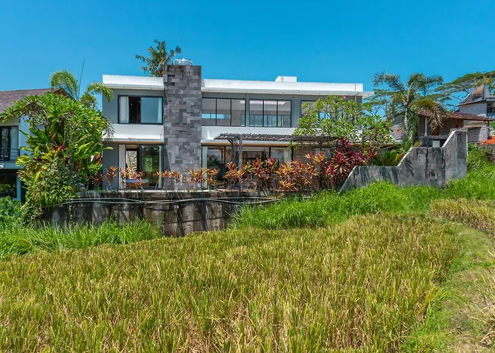 Asri - Incredible Tropical 3br Close To Nyanyi Beach! Villa *