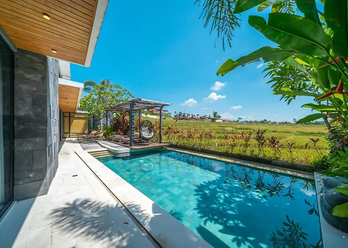 Asri - Incredible Tropical 3br Close To Nyanyi Beach! *