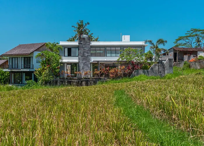 Asri - Incredible Tropical 3br Close To Nyanyi Beach! * Tanah Lot