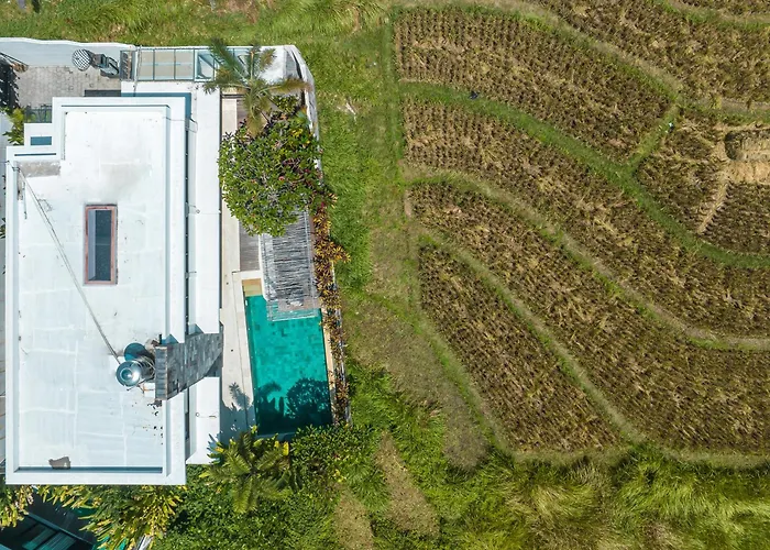 Asri - Incredible Tropical 3br Close To Nyanyi Beach! Villa
