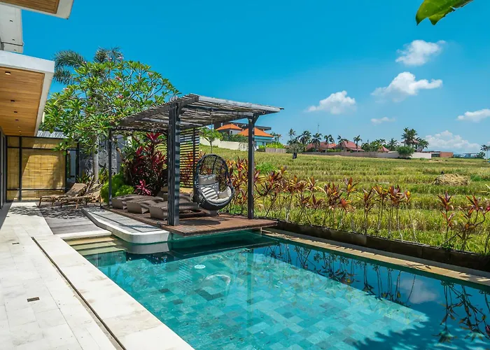 Asri - Incredible Tropical 3br Close To Nyanyi Beach!