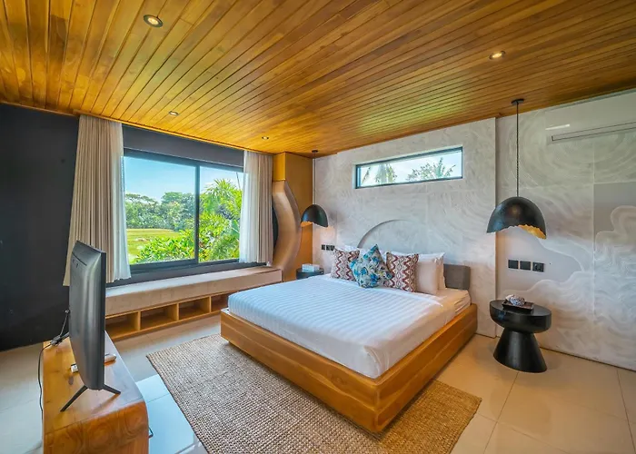 Villa Asri - Incredible Tropical 3br Close To Nyanyi Beach! Tanah Lot