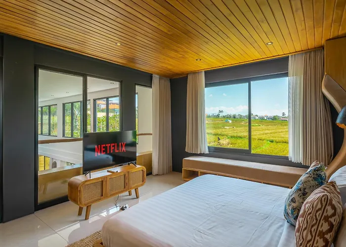Asri - Incredible Tropical 3br Close To Nyanyi Beach! Villa Tanah Lot