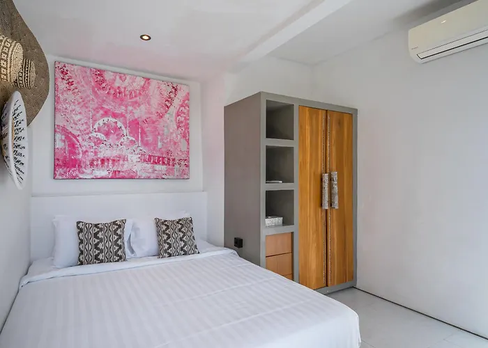 Villa Asri - Incredible Tropical 3br Close To Nyanyi Beach! Tanah Lot