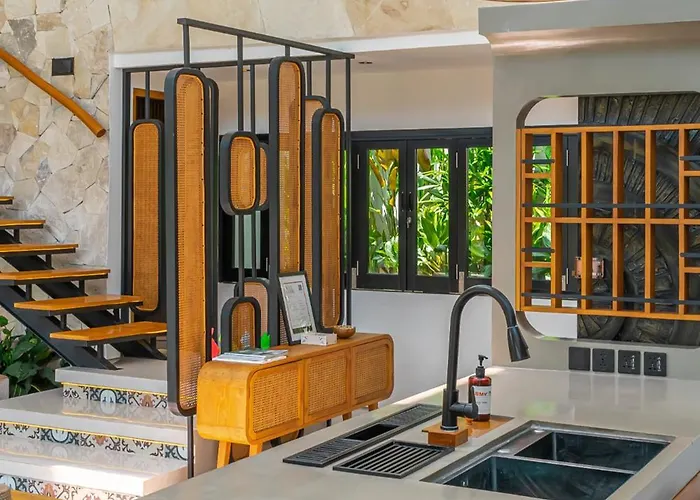 Asri - Incredible Tropical 3br Close To Nyanyi Beach! Tanah Lot