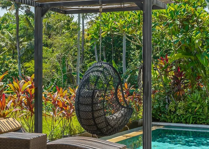 Asri - Incredible Tropical 3br Close To Nyanyi Beach! Villa Tanah Lot